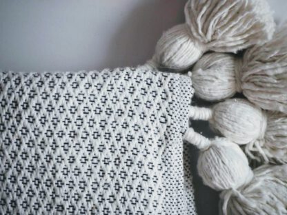 Pom pom teppe Hvitt