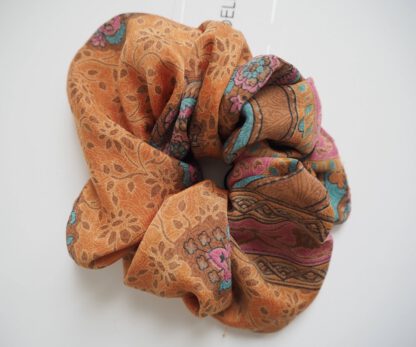 Scrunchie 23