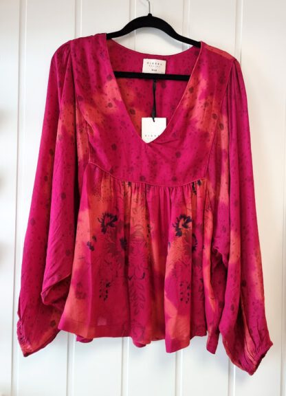 Goldie Tie Dye Silk Top 1 | Sissel Edelbo - Bilde 2