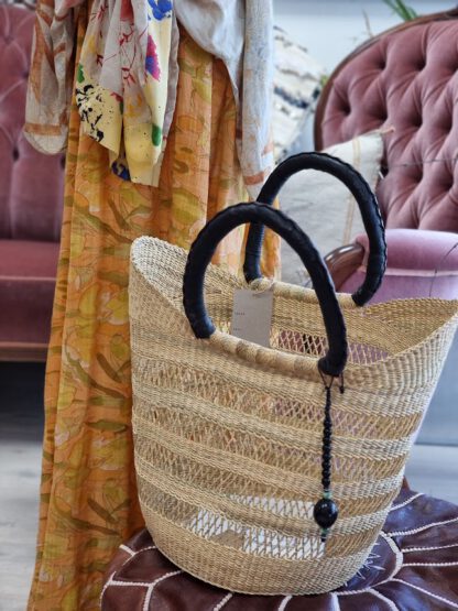 AINA stort handlenett med anheng | Aina Sollie Steen Collection - Bilde 2