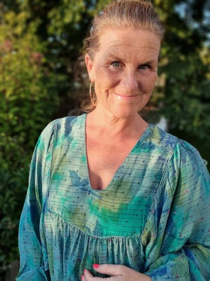 Goldie Tie Dye Silk Top 2 | Sissel Edelbo - Bilde 2