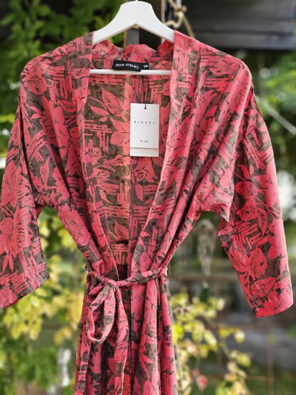 Magnolia Long Kimono i silke fra Sissel Edelbo | 20 - Bilde 3
