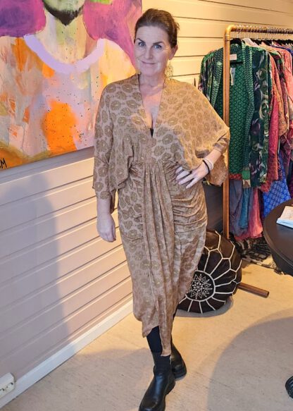 Juno Dress, kjole i silke fra Sissel Edelbo | 24 - Bilde 2
