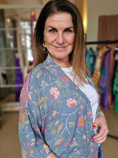 Lotus Short Kimono i silke fra Sissel Edelbo | 49 - Bilde 2