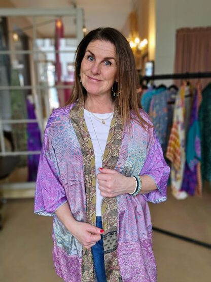 Lotus Short Kimono i silke fra Sissel Edelbo | 51