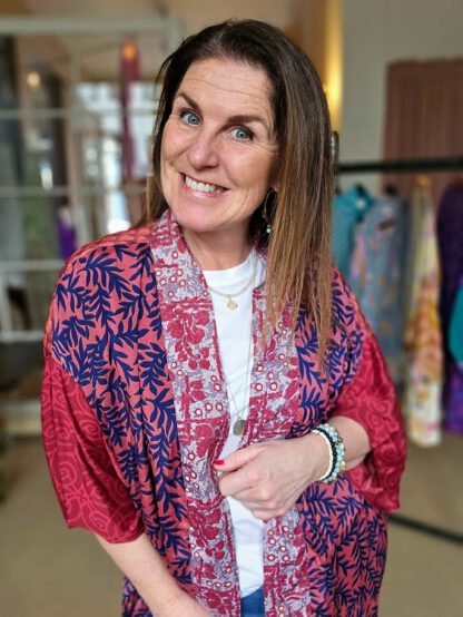 Lotus Short Kimono i silke fra Sissel Edelbo | 55 - Bilde 3