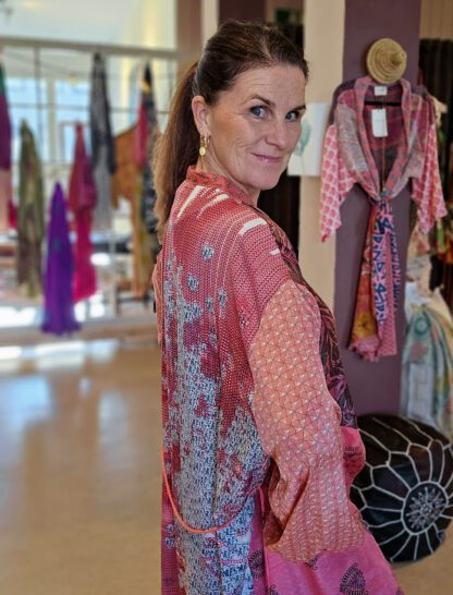 Pocket Long Kimono i silke fra Sissel Edelbo | 34 - Bilde 3