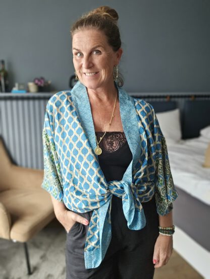 Lotus Short Kimono i silke fra Sissel Edelbo | 62