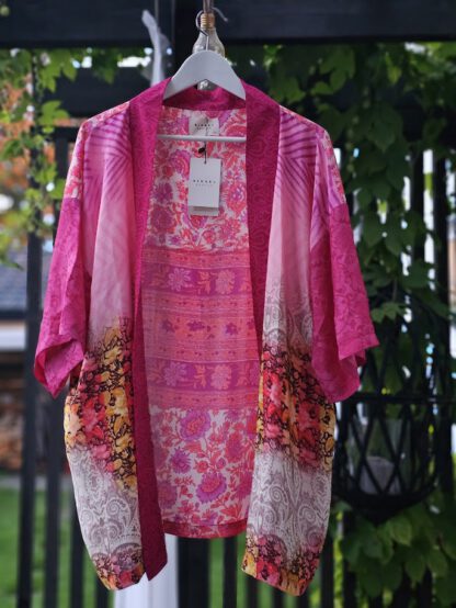 Lotus Short Kimono i silke fra Sissel Edelbo | 74