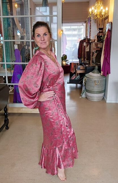 Zelda Wrap Dress, omslagskjole i silke fra Sissel Edelbo | 12 - Bilde 2