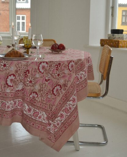 Noor Tablecloth Beige & Rose