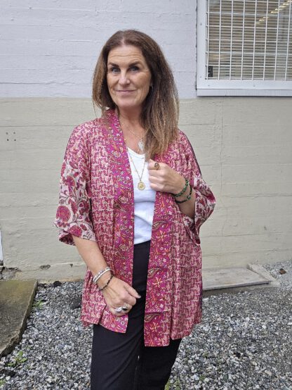 Lotus Short Kimono i silke fra Sissel Edelbo | 91 - Bilde 2
