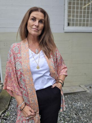Lotus Short Kimono i silke fra Sissel Edelbo | 92