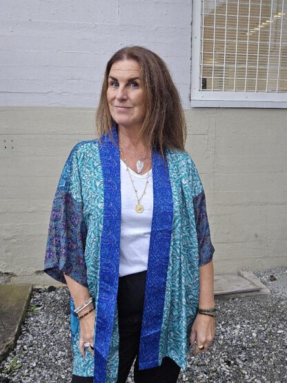 Lotus Short Kimono i silke fra Sissel Edelbo | 95 - Bilde 3