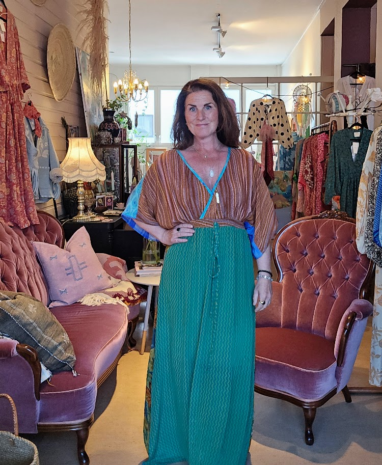Tithonia T-Dress Mix, lang kjole i 100% silke fra Sissel Edelbo - Bilde 5